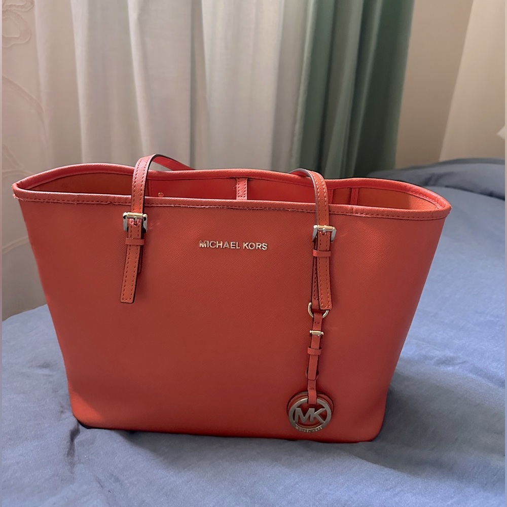 Michael Kors Tote beautiful orange NWOT